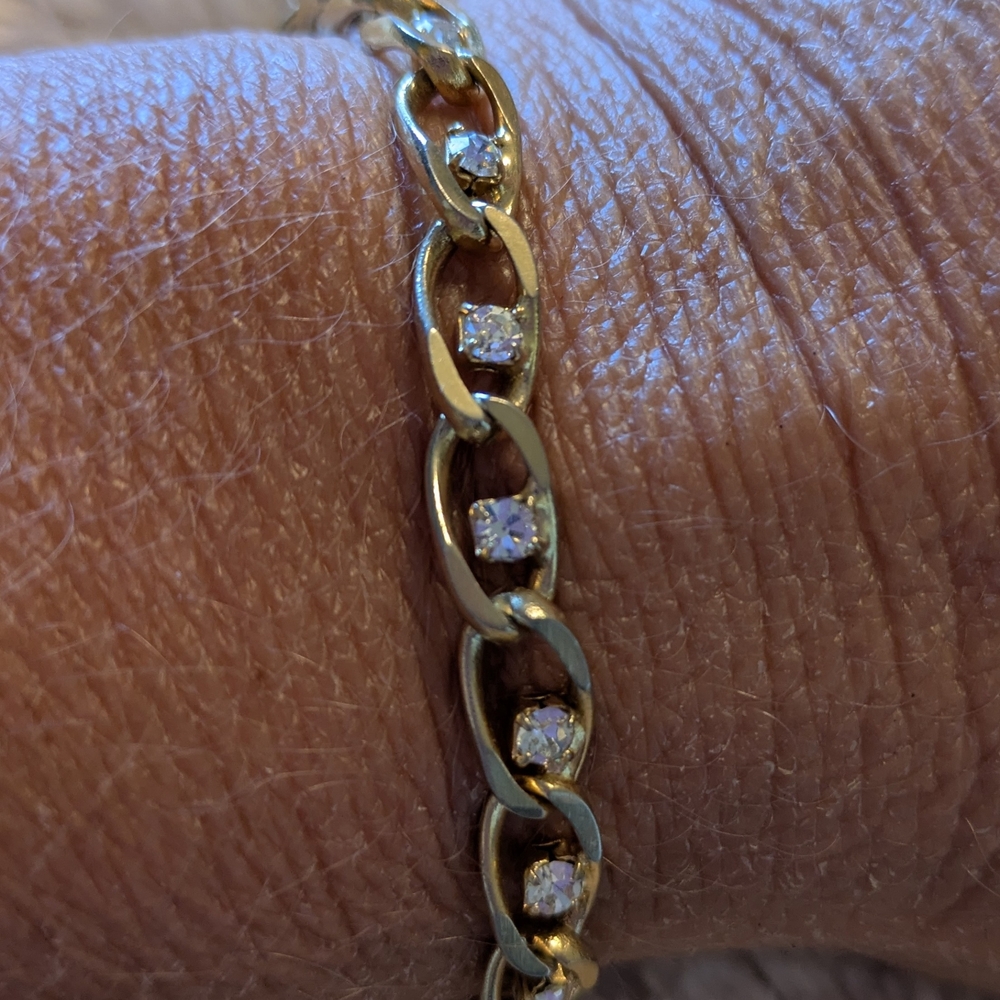 Bracelet Elegant Gold Bracelet with Clear Accents